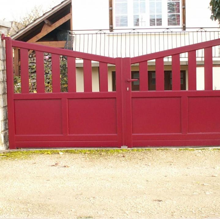Pose de porte de garage à Dun-sur-Auron